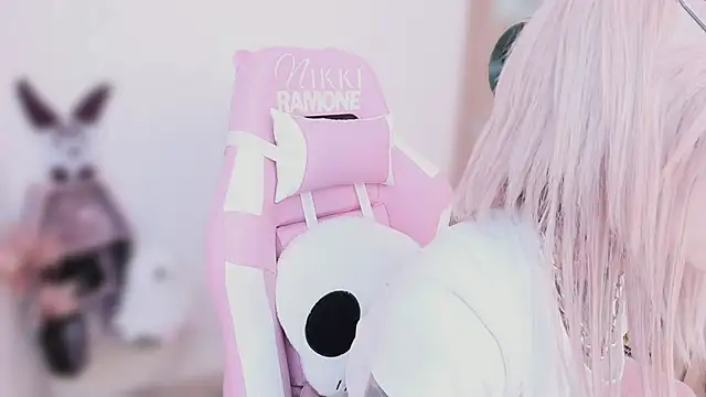 NikkiRamone webcam