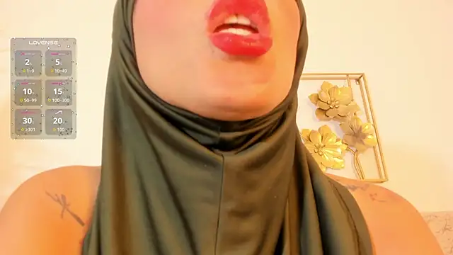 hanajameela (Ask my age) - twerking and spank  ass