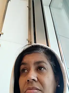 Webcam Model (Molly_newman6)  is live.Free join now!