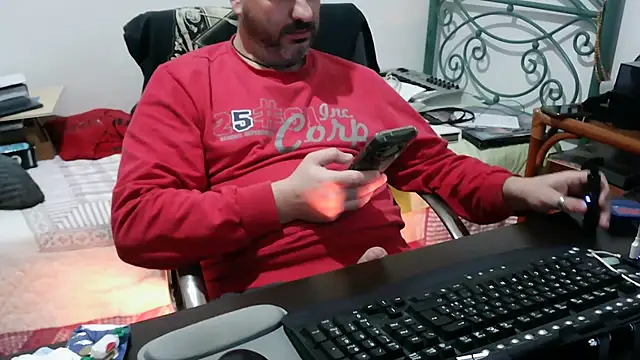 Italian_dark_desire webcam