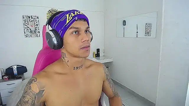 Leonard_Price webcam