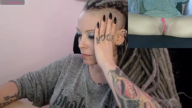 edgesofreality (G milf) - dildo show