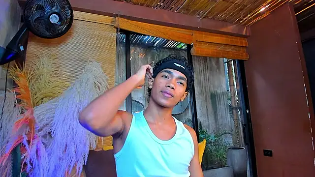 alancutee (M twink) - naked dance