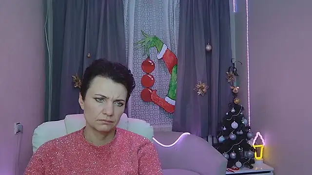 avasaturnian - AvaSaturnian's free webcam - UK Sex Cams