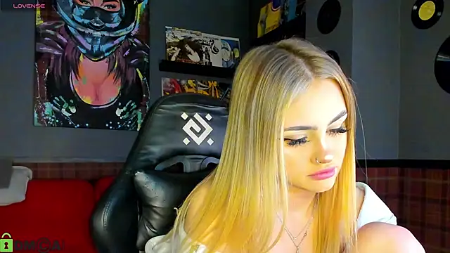 KarinaBroks webcam