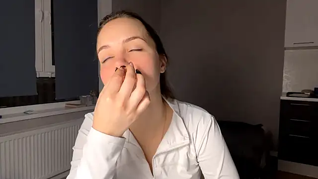 AliceQueenGirl webcam