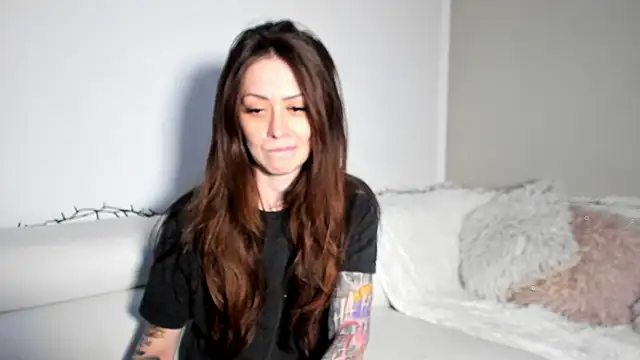 BrianaDiamondXXX webcam