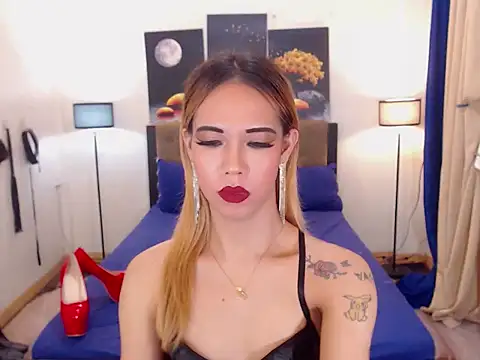 preciousamore (T young) - Smile and Merry Christmas Precious! <3