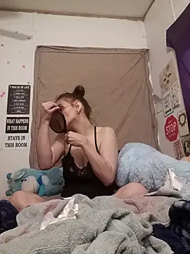 snowbird1117 (Ask my age) - Make me orgasm baby please!!!!