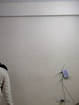 love_bitessss webcam