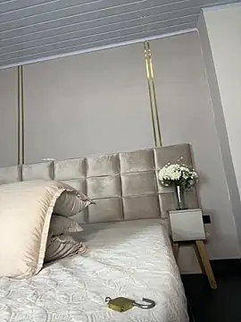 DaisyTaylor__ webcam