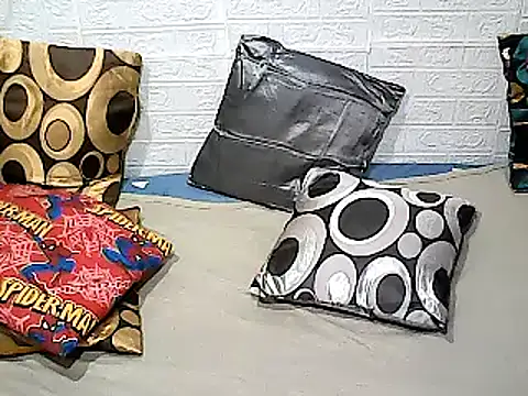 xxhottinybabe (T young) - hi im play with me my big dick hehhh