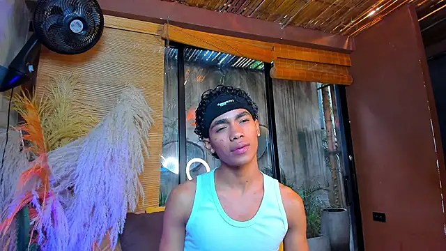 alancutee (M twink) - naked dance