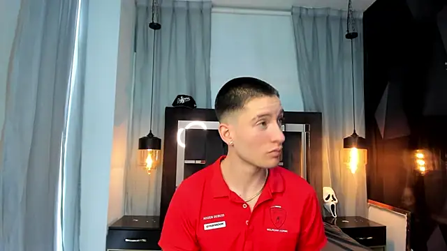 hunterheat_ (M twink) - closeup