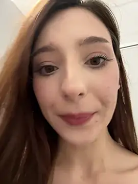 lillukatten (F young) - 🍓spread pussy wide closeup🍓