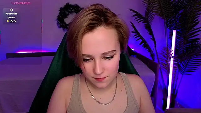 ellie_heavenly - Ellie_Heavenly's free webcam - UK Sex Cams