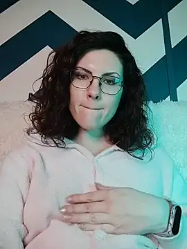 vaders_daughter (F milf) - Boobs tease