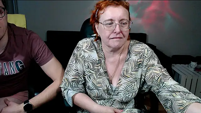 joannaandneighbour (F mature) - Blowjob