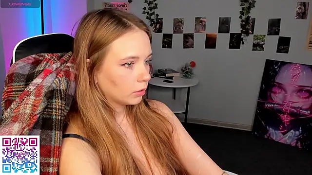 boozekirs_ live cam screenshot female on VideoChat.work — Live Cam Directory