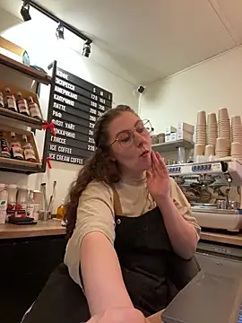 cinnabon_ (G young) - MAKE MY PUSSY WET AT WORK