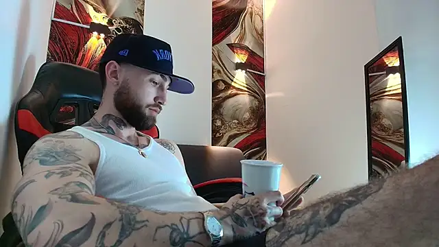 luke_davis01 (M young) - BIG LOAD OUTT! 🍆😈🥵💦 CHOSSE WHERE