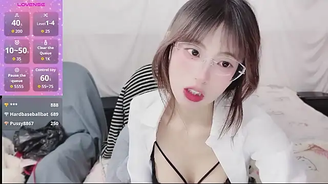 yuanbao_a (F young) - 上空不漏点+M腿+小粉180秒