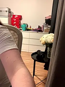 ghostbaby02 (F teen) - take off shorts