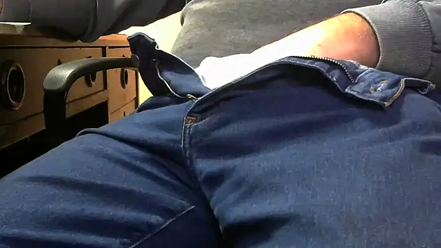 yoghi65 (M grandpa) - cum show