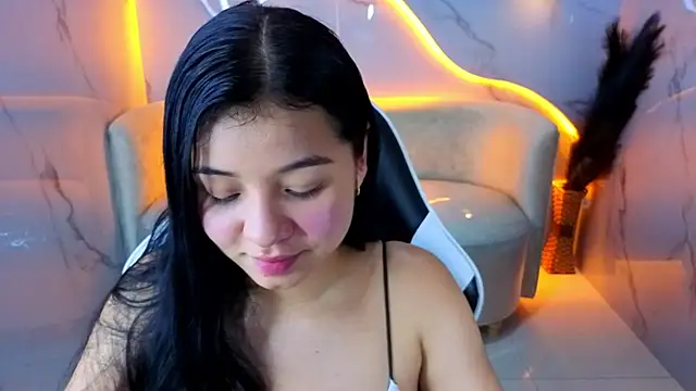 sofi_adams_tx (F teen) - SHOW ASS + OIL