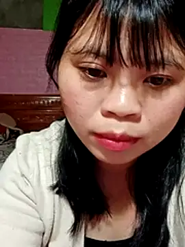 lucky-cat68 (F young) - Show feet