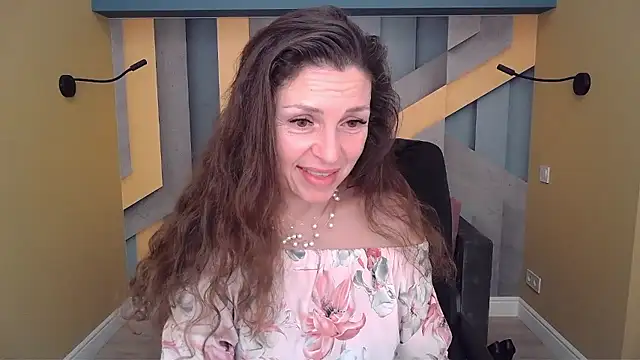 ellalong (F mature) - take off your bra