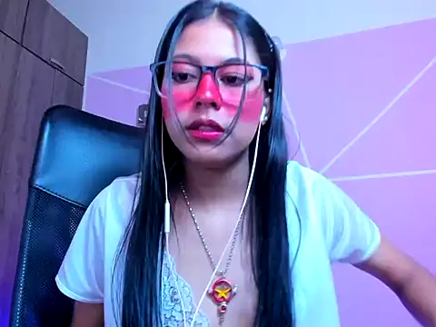 _allyson18_ - _ALLYSON18_'s free webcam
