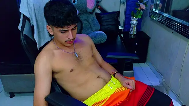 alan_del_reyx - Alan_Del_Reyx's free webcam - UK Sex Cams