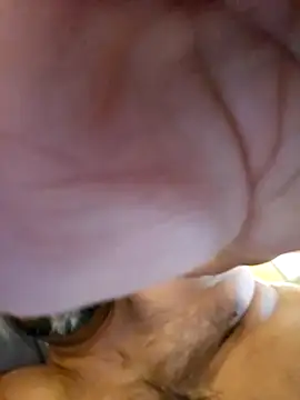 Webcam Model (Roddog18)  is live.Free join now!