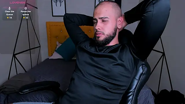 marcus_soler (M twink) - Big boy cum!!!