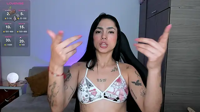 Lizzie_corner_v webcam