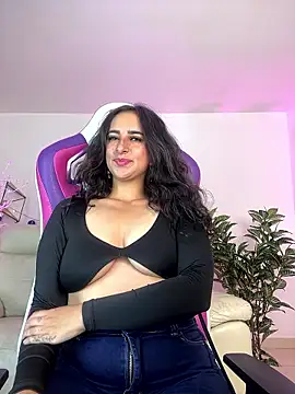 Enola_Holmes_ webcam