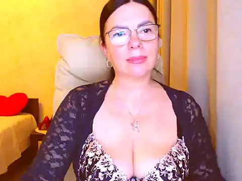 Monica-1203 webcam