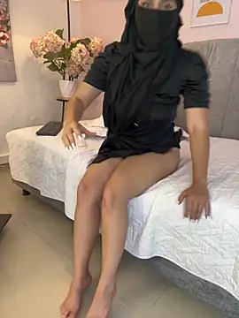 rawiya (Ask my age) - show pussy