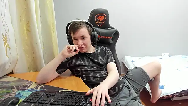 iliaskrislove webcam