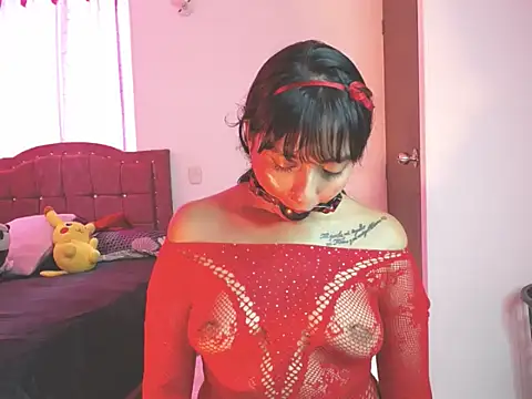 charlottekiss99 webcam