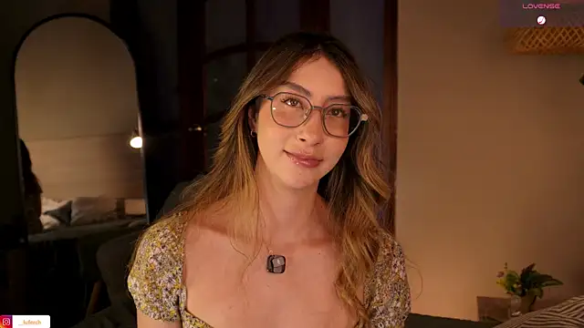 lua_ferch__ (F young) - off dress