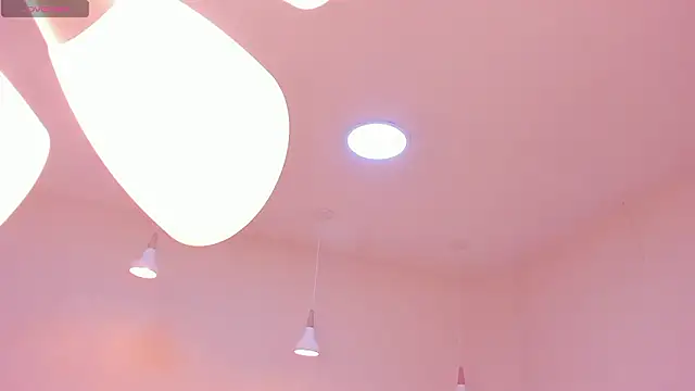 your_khloe (G young) - Show tits and squeeze🍒