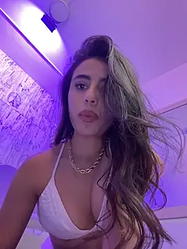 abythompson (F young) - oil on my ass + spanking