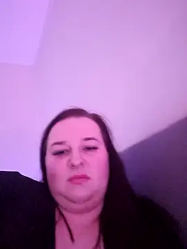 Curvaceouscarla webcam