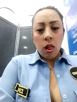 cristal__11 (Ask my age) - HOT SQUIRT RIGHT IN PUBLIC-TICKET