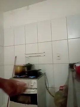 prettahvitoria20 (F young) - Tirar a blusa e ficar de sutiã