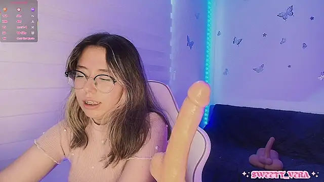 sweettvera (F young) - Spank ass in doggy