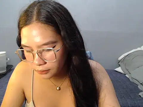 Lovely_reb webcam stripchat model stream image