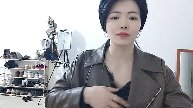 lulu-uu (F young) - ㊙️偷窥内衣 show bobos